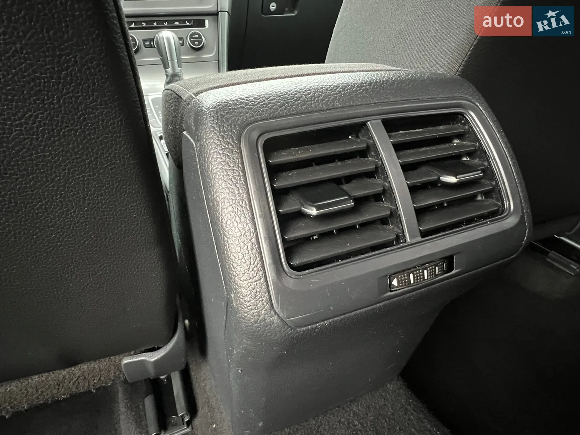 Volkswagen Golf 2015 VIN WVWZZZAUZFP634334 фото оголошення 92 з 96