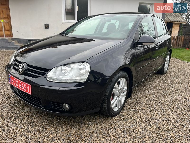 Хэтчбек Volkswagen Golf 2007 в Калуше