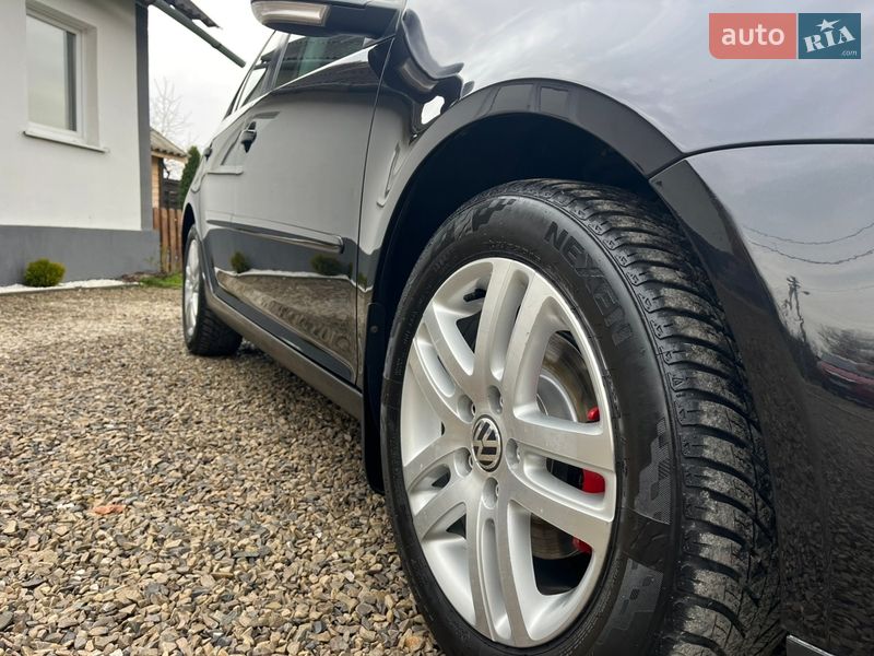 Хэтчбек Volkswagen Golf 2007 в Калуше