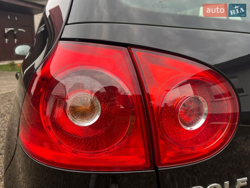 Хэтчбек Volkswagen Golf 2007 в Калуше