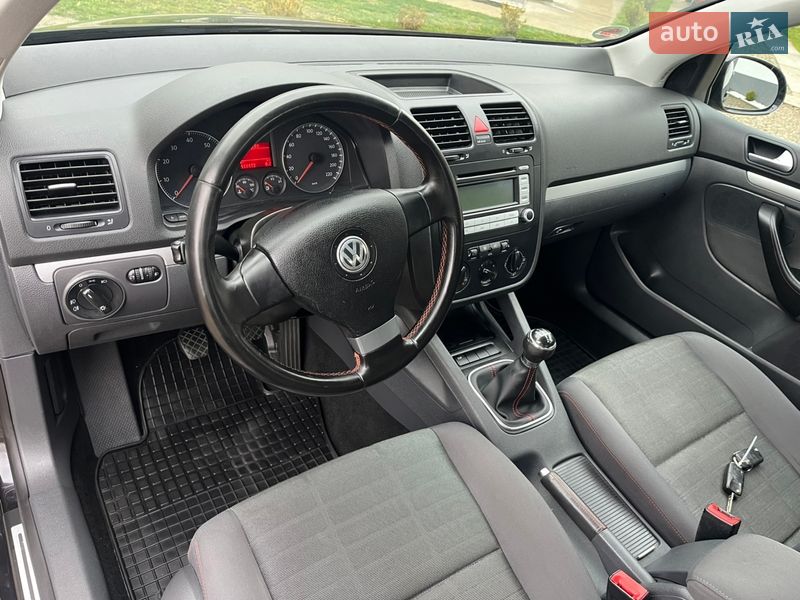 Хэтчбек Volkswagen Golf 2007 в Калуше