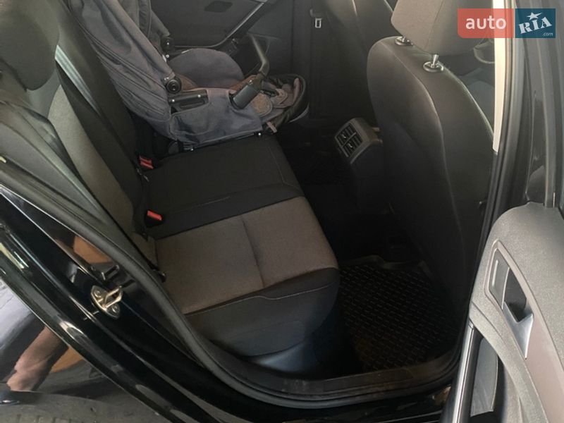 Универсал Volkswagen Golf 2013 в Луцке