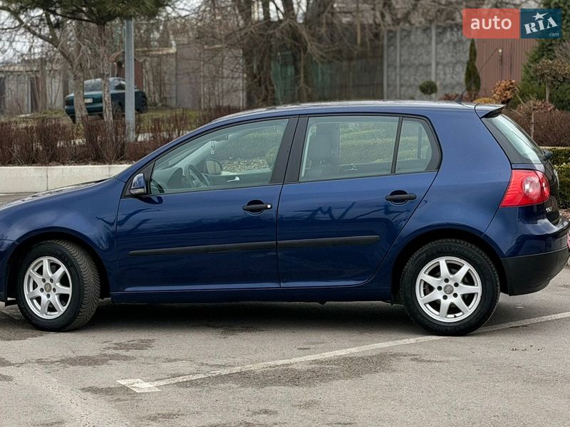 Хэтчбек Volkswagen Golf 2006 в Запорожье