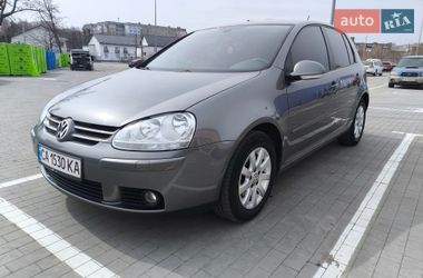 Хетчбек Volkswagen Golf 2005 в Умані