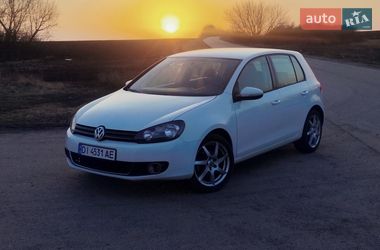 Хетчбек Volkswagen Golf 2009 в Новій Празі