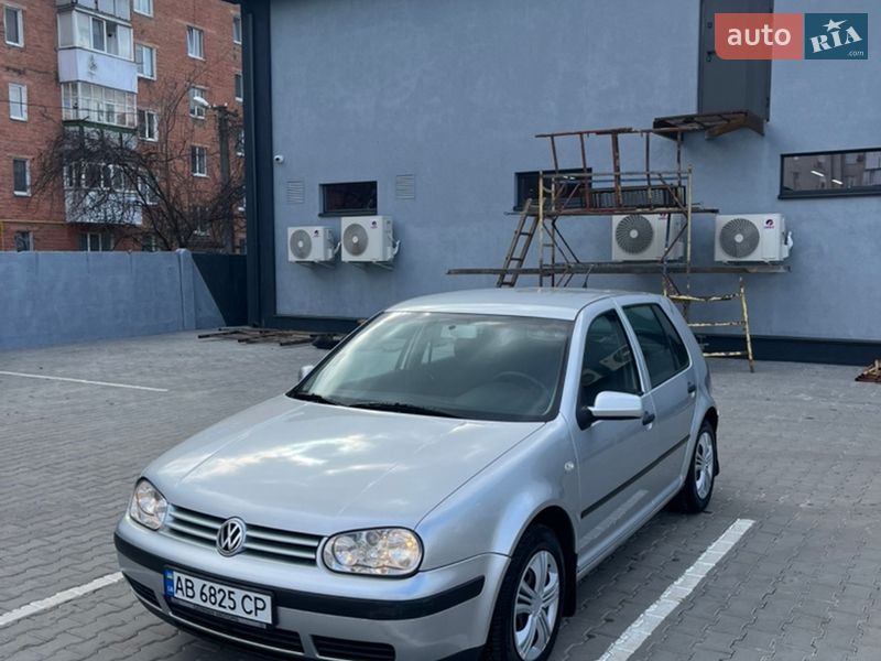 Volkswagen Golf 2002