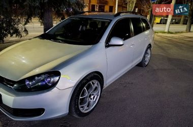 Універсал Volkswagen Golf 2011 в Івано-Франківську