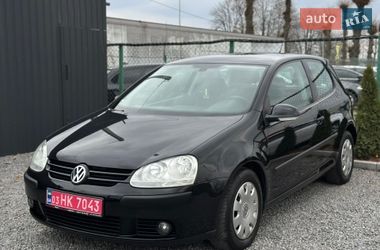 Хетчбек Volkswagen Golf 2005 в Вінниці