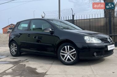 Хетчбек Volkswagen Golf 2005 в Києві