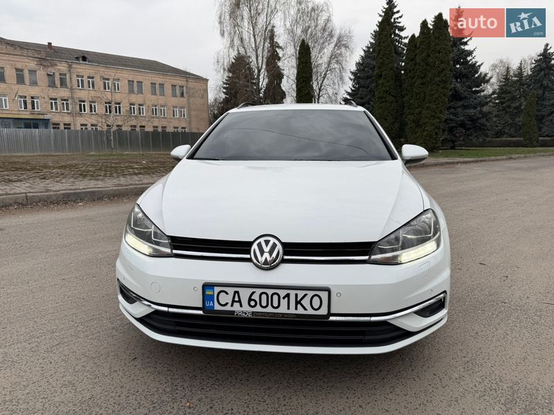 Универсал Volkswagen Golf 2017 в Черкассах