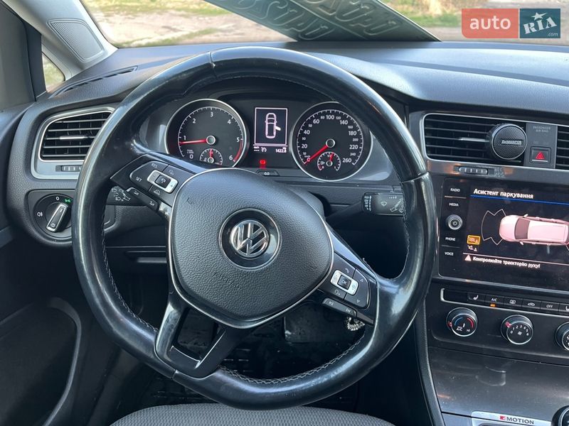 Универсал Volkswagen Golf 2017 в Черкассах