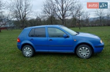 Хэтчбек Volkswagen Golf 1998 в Тячеве