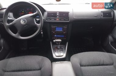 Хетчбек Volkswagen Golf 2002 в Хмельницькому