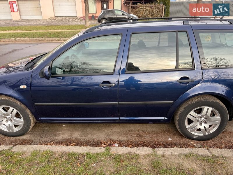 Универсал Volkswagen Golf 2002 в Луцке
