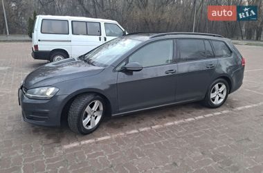Универсал Volkswagen Golf 2014 в Сумах
