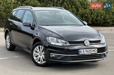 Универсал Volkswagen Golf 2018 в Киеве