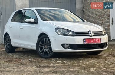 Хэтчбек Volkswagen Golf 2009 в Луцке