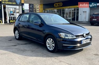 Хетчбек Volkswagen Golf 2018 в Києві