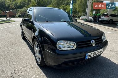 Хэтчбек Volkswagen Golf 2001 в Николаеве