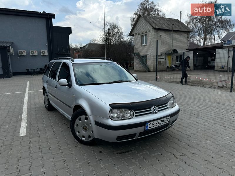 Универсал Volkswagen Golf 2001 в Нежине