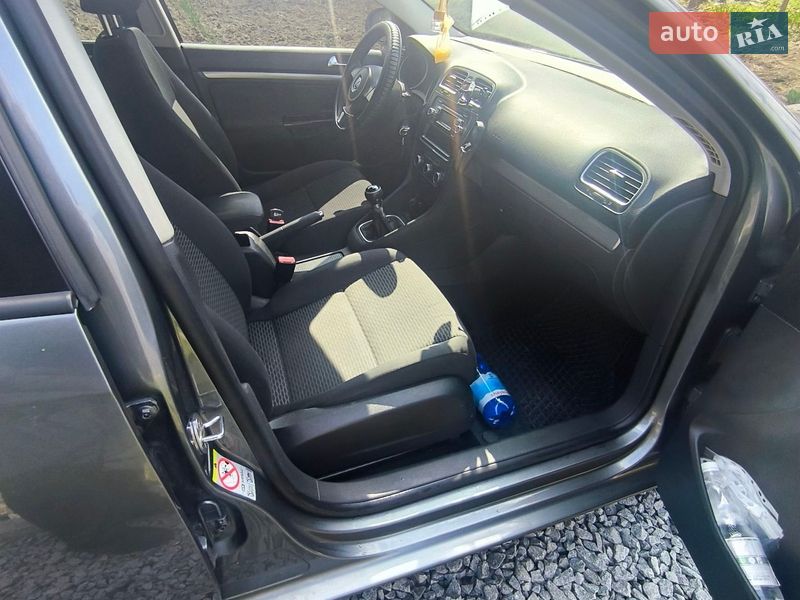 Универсал Volkswagen Golf 2009 в Звягеле