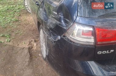Универсал Volkswagen Golf 2015 в Полтаве