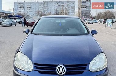 Хэтчбек Volkswagen Golf 2004 в Запорожье