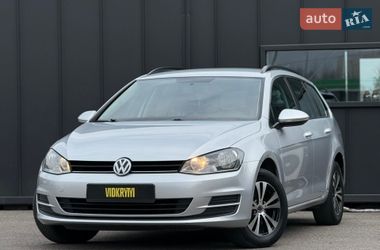 Универсал Volkswagen Golf 2015 в Киеве