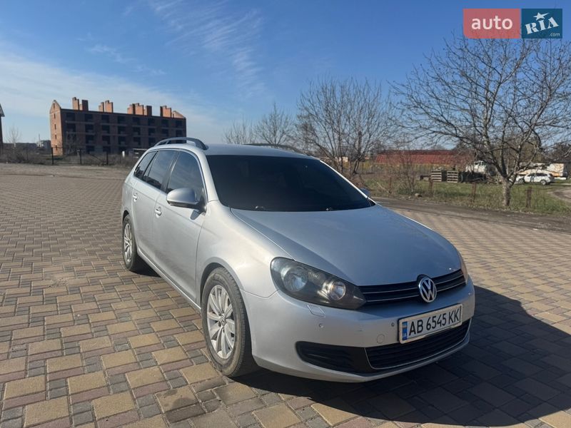 Универсал Volkswagen Golf 2010 в Гайсине