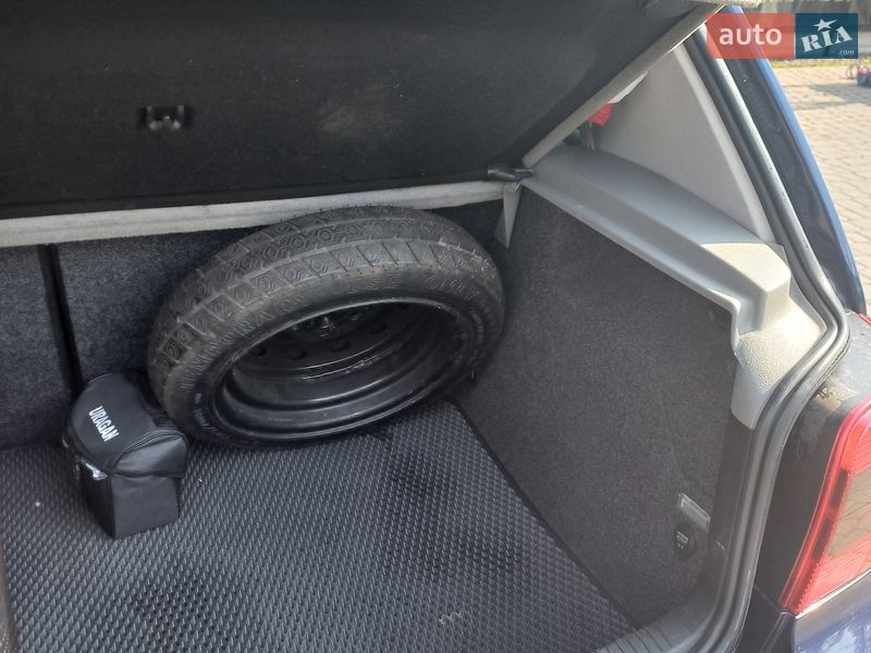 Хэтчбек Volkswagen Golf 1999 в Кременчуге