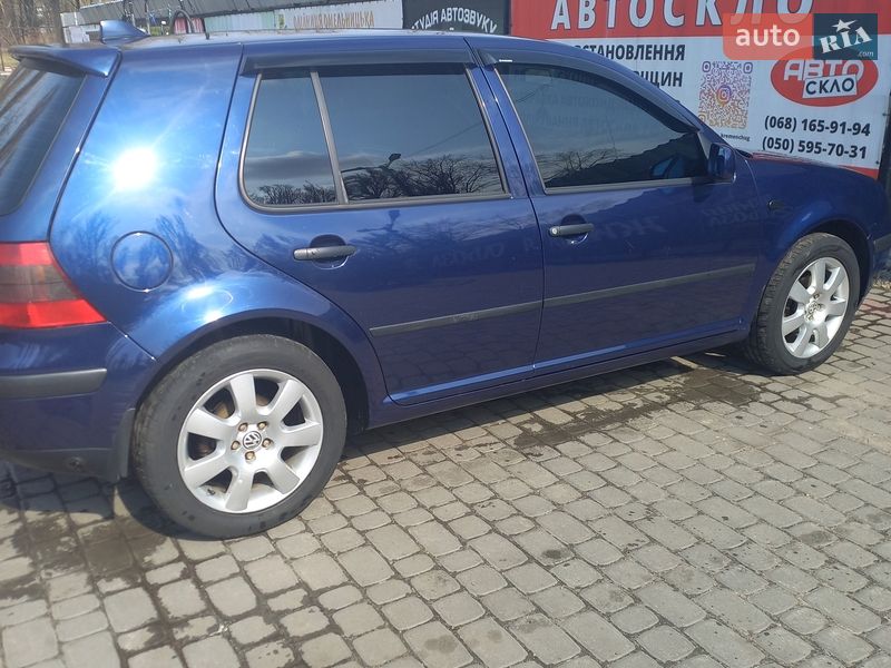 Хэтчбек Volkswagen Golf 1999 в Кременчуге