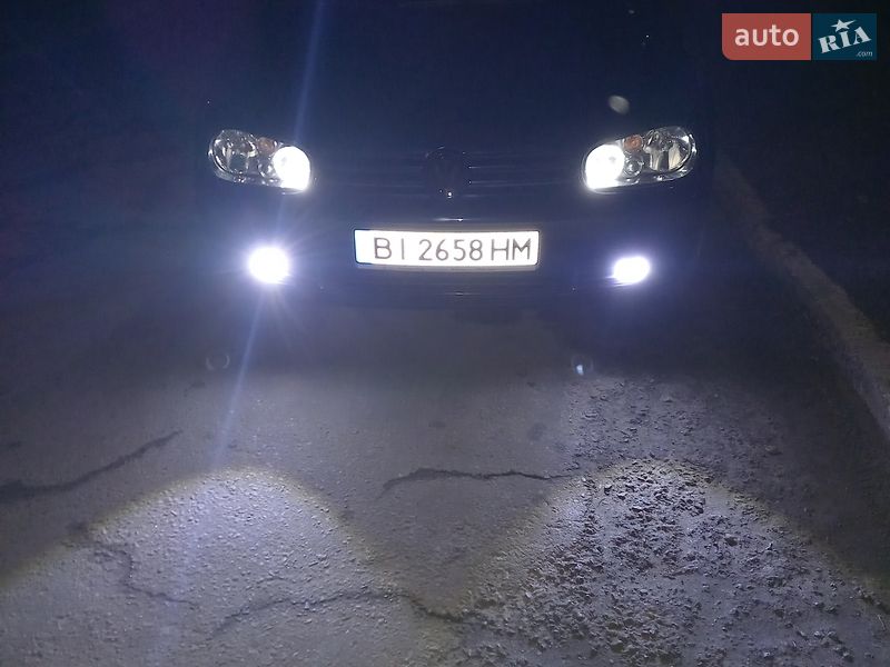 Хэтчбек Volkswagen Golf 1999 в Кременчуге