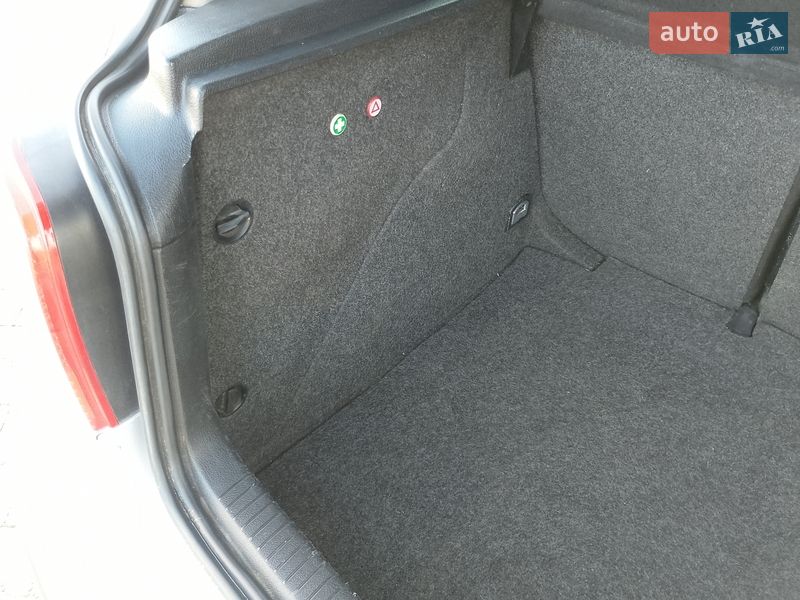 Хэтчбек Volkswagen Golf 1998 в Иванове