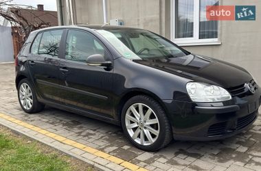 Хетчбек Volkswagen Golf 2006 в Нововолинську