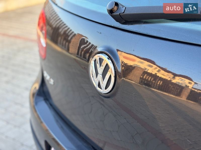 Хэтчбек Volkswagen Golf 2005 в Староконстантинове