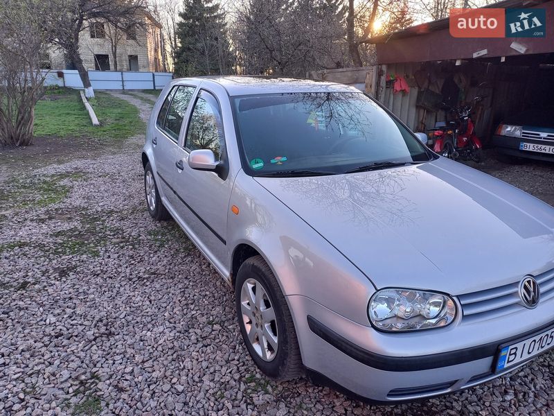 Хэтчбек Volkswagen Golf 1998 в Полтаве
