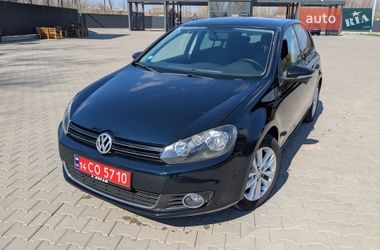 Хэтчбек Volkswagen Golf 2011 в Черновцах