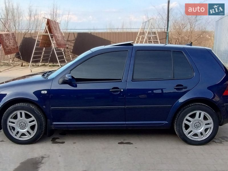 Volkswagen Golf 2000