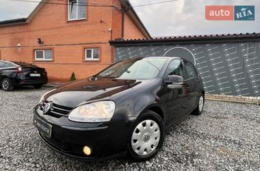 Хэтчбек Volkswagen Golf 2006 в Дергачах