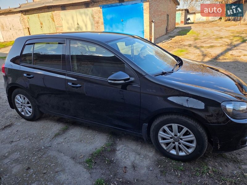 Хэтчбек Volkswagen Golf 2012 в Никополе