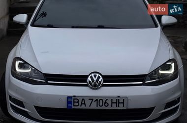Універсал Volkswagen Golf 2016 в Новоукраїнці