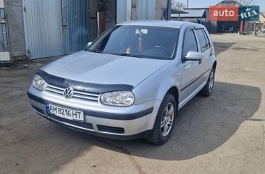 Хэтчбек Volkswagen Golf 2000 в Малине