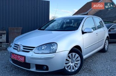 Хетчбек Volkswagen Golf 2004 в Львові