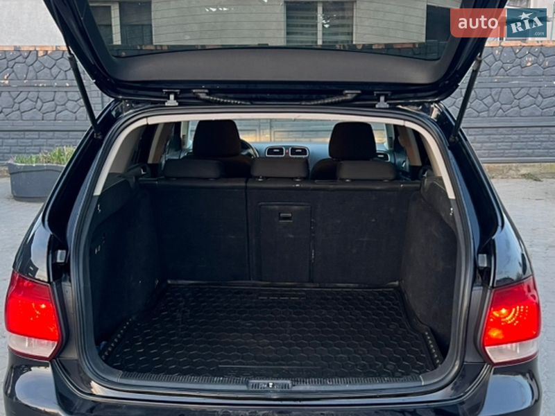 Универсал Volkswagen Golf 2011 в Ковеле