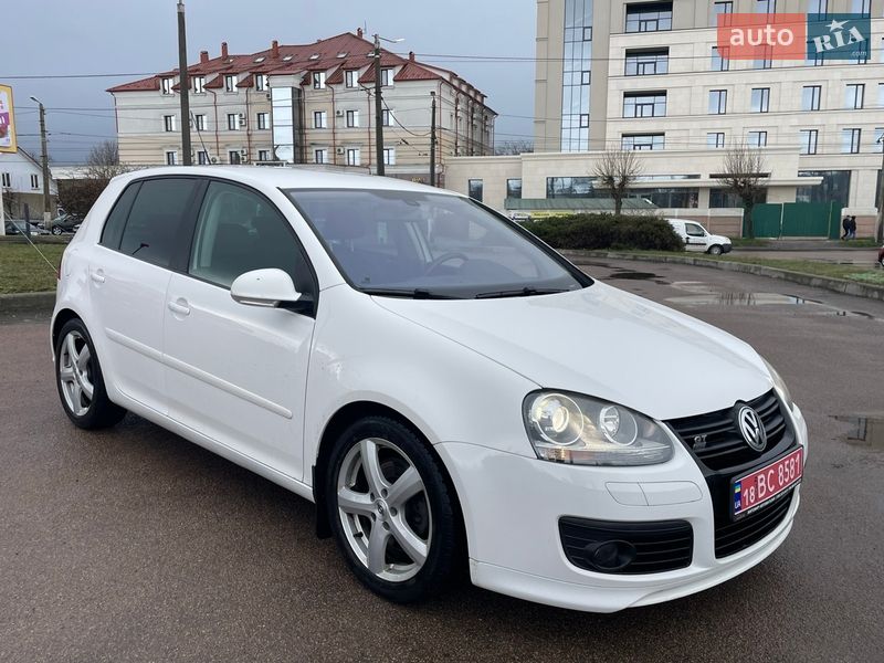 Хэтчбек Volkswagen Golf 2009 в Житомире