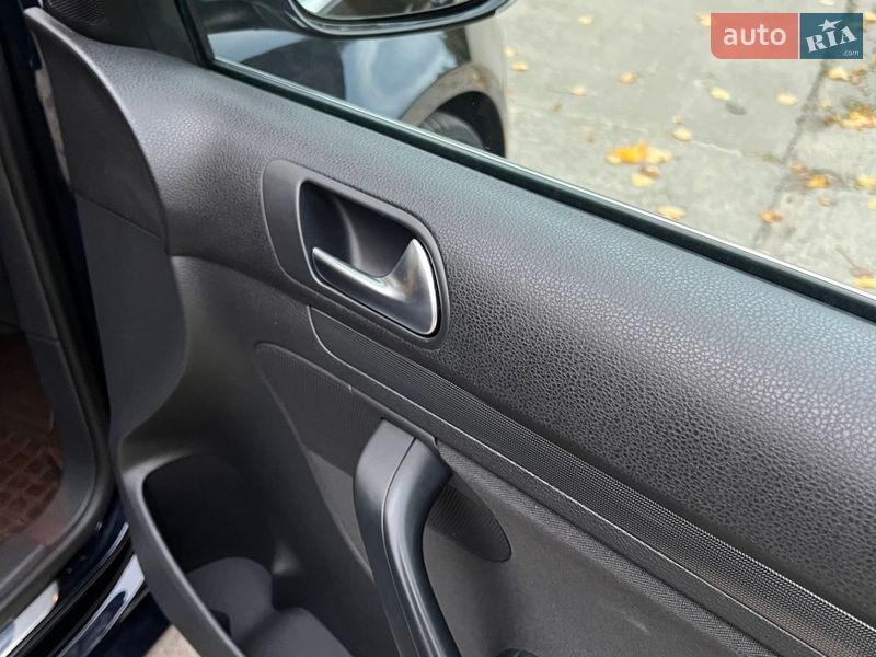 Універсал Volkswagen Golf 2011 в Макарові