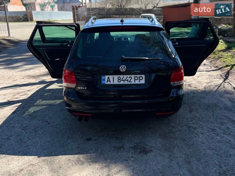 Універсал Volkswagen Golf 2011 в Макарові