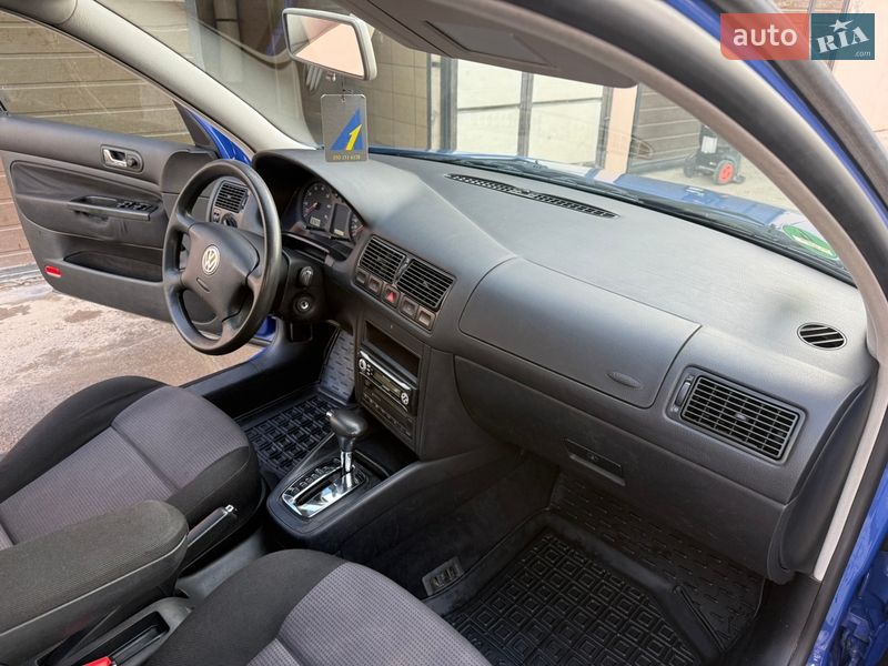 Хэтчбек Volkswagen Golf 2000 в Нежине