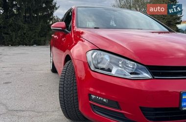 Хэтчбек Volkswagen Golf 2017 в Кропивницком
