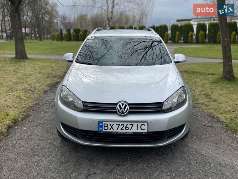Универсал Volkswagen Golf 2010 в Хмельницком